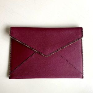 Rebecca Minkoff NWT Leo Clutch